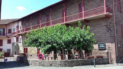 Maison De Retraite Publique Toki-Eder, Maison de Retraite à Saint-Jean-Pied-de-Port