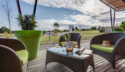 EHPAD Résidence Laremy, Maison de Retraite à Lathus-Saint-Rémy