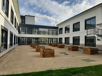 Fondation Partage Et Vie - Ehpad Sainte-Germaine - Bruges, Maison De Retraite à Bruges