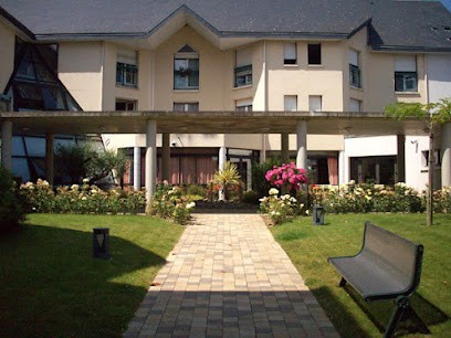 Maison De Retraite St. Anne, Maison de Retraite à Tinténiac