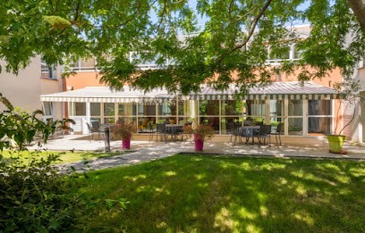 Résidence Le Clos D'Etrechy - Emeis, Maison de Retraite à Étréchy