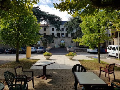 Maison De Retraite De L'Héritan, Maison de Retraite à Mâcon