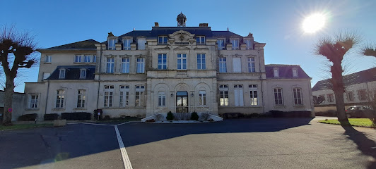 Résidence Trianon Patay 45, Maison De Retraite à Patay