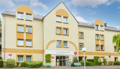 The Medici Fountain Concordia, Maison de Retraite à Mantes-la-Ville