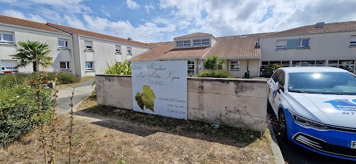 Maison De Retraite Les Petites Vignes, Maison de Retraite à La Jarne