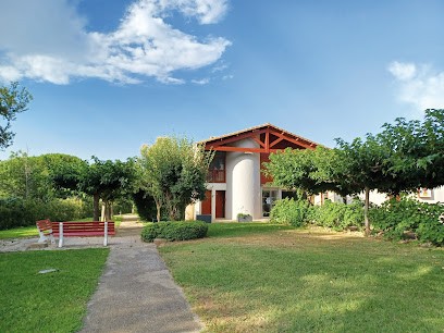 E.H.P.A.D. Le Moulin, Maison de Retraite à Latour-de-France