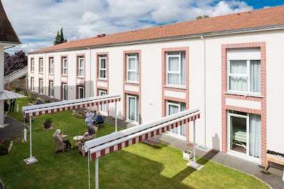 Ehpad Korian Val aux Fleurs, Maison de Retraite à Bueil