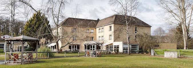 Résidence Le Clos Saint-Jean, Maison de Retraite à Gan