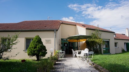 Avec L'EHPAD Les Vignelles, Maison de Retraite à Louvigny
