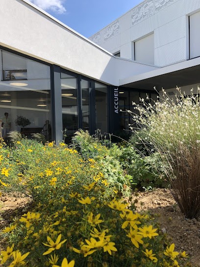 Résidence Florentine Carnoy, Sénéos (EHPAD), Maison de Retraite à Warloy-Baillon