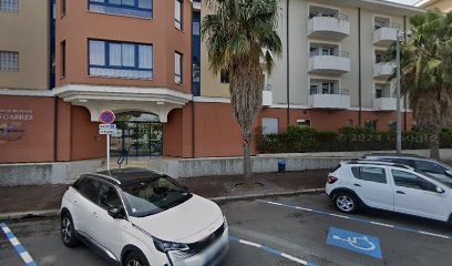 Ass Oecumeniq Accomp Personne Age Refu, Maison de Retraite à Cannes