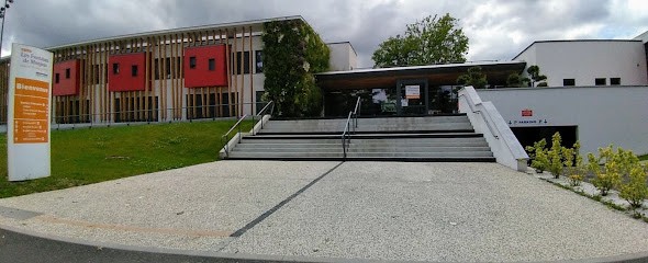 Fountains Of Monjous, Maison de Retraite à Gradignan