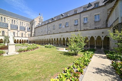 Maison De Retraite Sainte Elisabeth, Maison de Retraite à La Puye