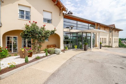 EHPAD Résidence De Courcelles, Maison de Retraite à Rochefort-sur-Nenon