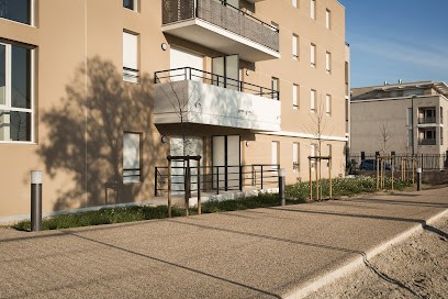 Résidence Seniors Stella - La Garance / Zenao Appart'Hotel, Maison de Retraite à Villeneuve-lès-Avignon