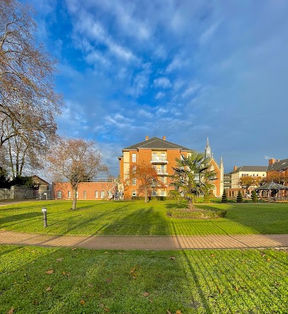 Résidence Les Rives Saint Taurin, Maison de Retraite à Louviers