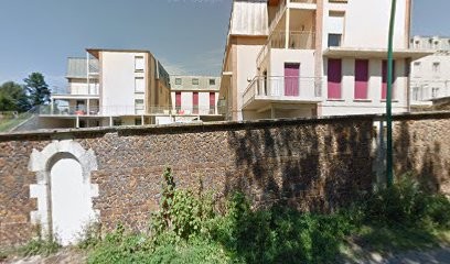 Maison De Retraite Du Chateau De Nantou, Maison de Retraite à Pourrain