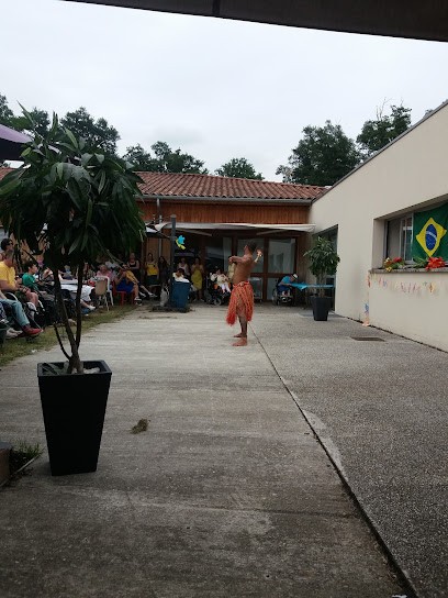 Girondine Infirmes Moteurs Cerebraux, Maison de Retraite à Tresses