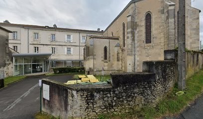 EHPAD Le Roch, Maison de Retraite à Montlieu-la-Garde