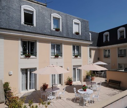 Maisons De Famille La Roseraie, Maison de Retraite à Colombes
