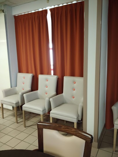 maison de retraite St. Andrew, Maison de Retraite à Saint-Hilaire-de-Chaléons