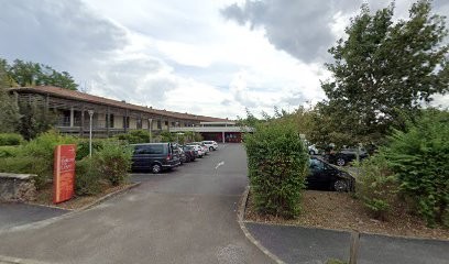Les Balcons De La Leyre, Maison de Retraite à Sore