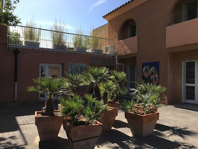 Loinfontaine, Maison de Retraite à Mallemort