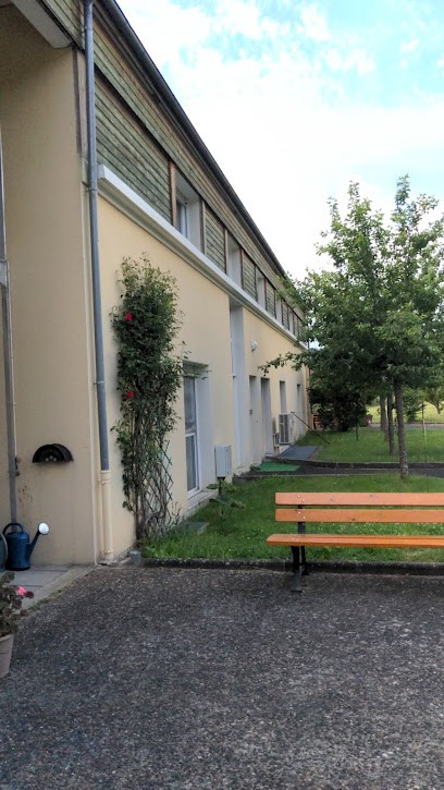 Maison De Retraite Cités Cantaliennes De L'Automne, Maison de Retraite à Massiac