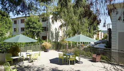 Residence of the Emperor, Maison de Retraite à Garches