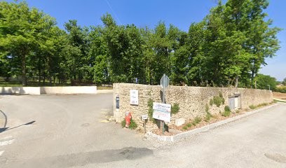 Ass Terzian Res La Parc Du Chateau, Maison de Retraite à Montéléger