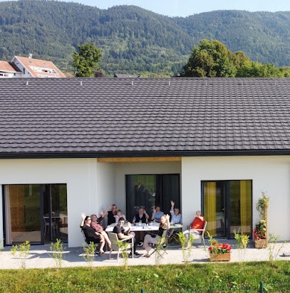 Le Vallon Des Vouas, Maison de Retraite à Lyaud