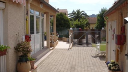 Au Bon Accueil, Maison de Retraite à La Crau