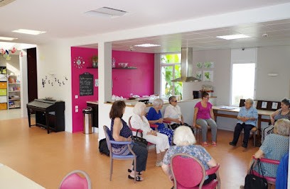 Résidence autonomie Louise Coucheroux, Maison de Retraite à Écully