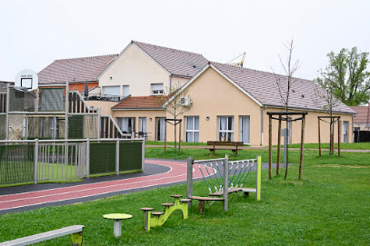Maison Partagée Ages & Vie De Trévol, Maison De Retraite à Trévol