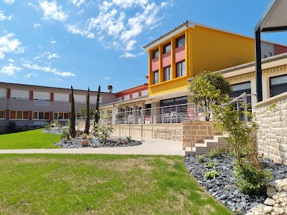 Résidence Ary Geoffray, Maison de Retraite à Villereversure