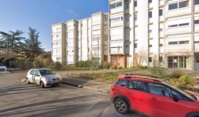 Résidence Personnes âgées A. Croizat, Maison de Retraite à Vaulx-en-Velin