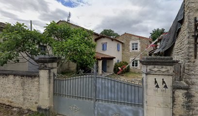 Delusseau Denechaud Francois, Maison de Retraite à Genac-Bignac