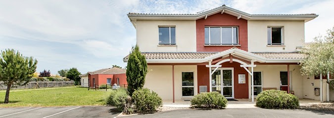 Résidence Les Jardins De Jeanne, Maison de Retraite à Izon