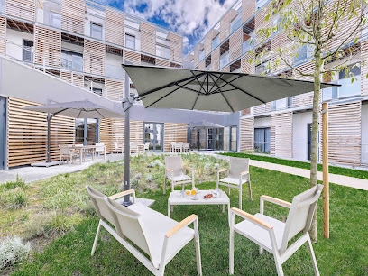 Résidence Seniors Stella "La Rive De La Garonne" - Cenon, Maison De Retraite à Cenon