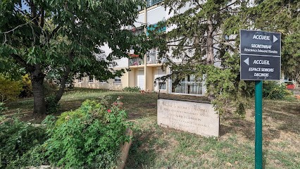 Foyer Résidence Edouard Flandrin, Maison de Retraite à Décines-Charpieu