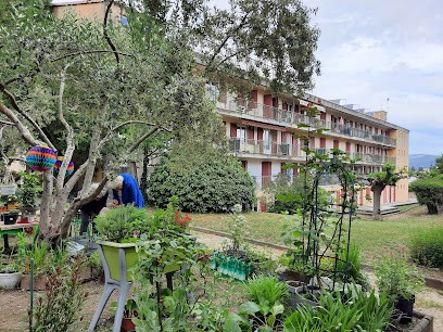 L'Oustaou, Maison de Retraite à La Roque-d'Anthéron