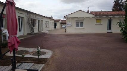 Maison Retraite Sainte Famille, Maison de Retraite à Sainte-Gemme-la-Plaine