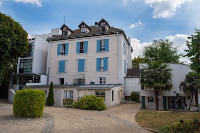 The Bel Air, Maison de Retraite à Thiverval-Grignon