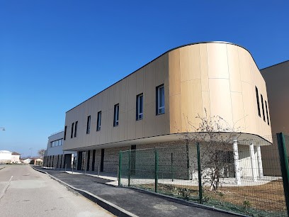 Fondation Partage Et Vie - Maison De Retraite Médicalisé La Caravelle - Saint-Etienne-de-Saint-Geoirs, Maison de Retraite à Saint-Étienne-de-Saint-Geoirs